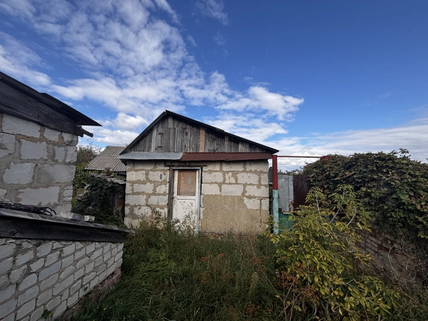 Купить дом в Короче. Вариант № 5444083, 3, площадь -  квм, цена 1200000 рублей