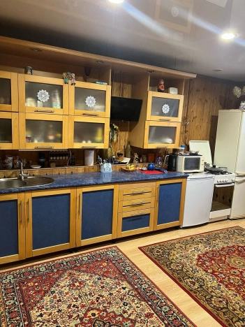 Купить дом в Омске. Вариант № 42670, 10, площадь -  квм, цена 13999999 рублей