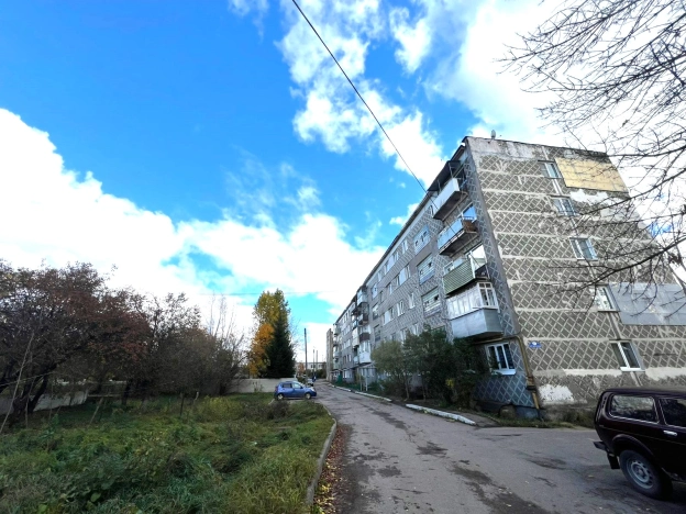 Купить трехкомнатную квартиру в Калуге. Вариант № 5772388, 8, площадь -  квм, цена 2375000 рублей