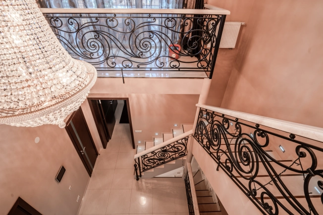 Купить дом в Москве. Вариант № 9148977, 11, площадь - квм, цена 75000000 рублей