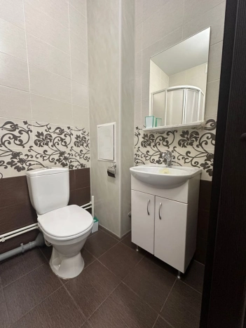 Купить квартиру у метро Московская в Санкт-Петербурге. Вариант № 10417199, 6, площадь - квм, цена 8300000 рублей