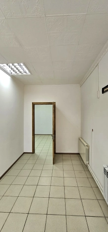 Снять коммерческую недвижимость в Южно-Сахалинске. Вариант № 9918992, 3, площадь -  квм, цена 167160 рублей