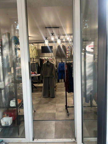 Купить торговые помещения в Новосибирске. Вариант № 2813582, 12, площадь -  квм, цена 9700000 рублей