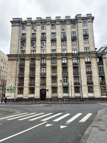 Купить квартиру в Москве. Вариант № 10429830, 3, площадь -  квм, цена 38800000 рублей