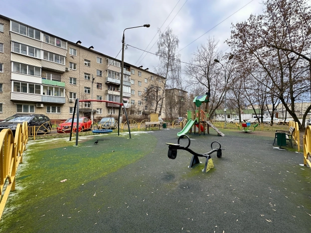 Купить трехкомнатную квартиру у метро Коммунарка в Москве. Вариант № 9948767, 24, площадь -  квм, цена 8250000 рублей