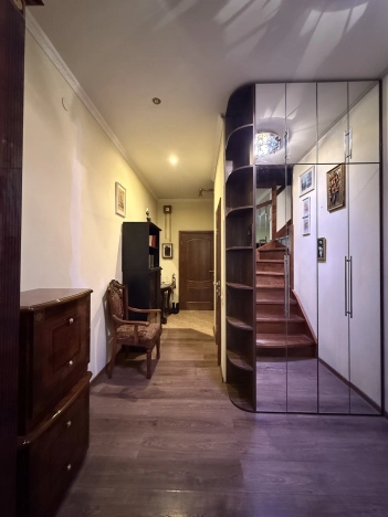 Купить таунхаус в Калининграде. Вариант № 9514751, 6, площадь -  квм, цена 18000000 рублей