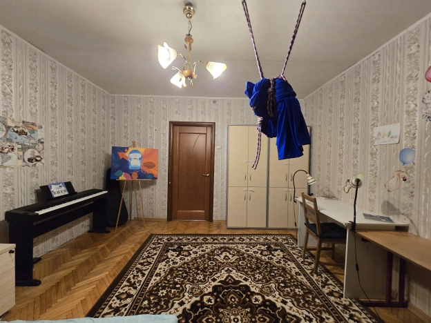 Купить четырехкомнатную квартиру в Пушкине. Вариант № 21574, 30, площадь -  квм, цена 13700000 рублей