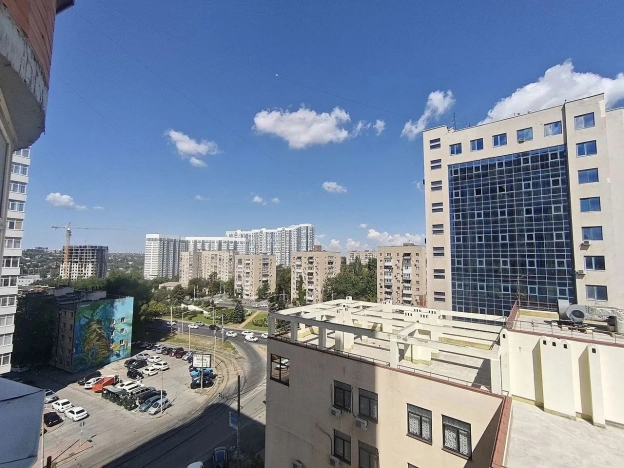 Купить трехкомнатную квартиру в районе Кировский в Ростове-на-Дону. Вариант № 2727502, 8, площадь -  квм, цена 13000000 рублей