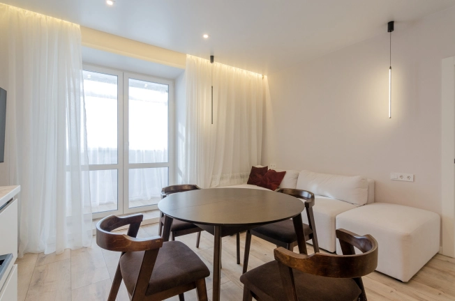 Купить двухкомнатную квартиру на улице Ленинградская в Вологде. Вариант № 16366, 4, площадь -  квм, цена 11250000 рублей