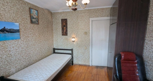 Купить трехкомнатную квартиру на улице Ленинский проспект в Москве. Вариант № 9816402, 2, площадь -  квм, цена 6750000 рублей