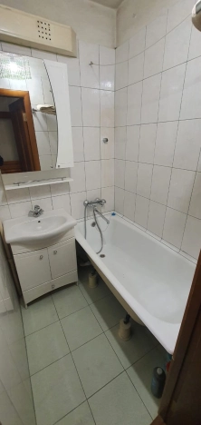 Купить трехкомнатную квартиру в Новосибирске. Вариант № 6938424, 9, площадь -  квм, цена 4800000 рублей