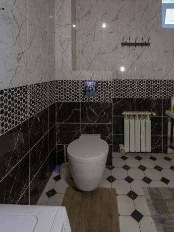 Купить дом в районе Калининский в Новосибирске. Вариант № 54247, 40, площадь -  квм, цена 8650000 рублей