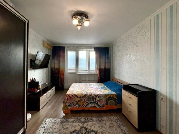 Купить квартиру в Москве. Вариант № 10429741, 7, площадь -  квм, цена 15000000 рублей