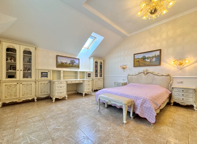 Купить дом у метро Румянцево в Москве. Вариант № 17471, 36, площадь -  квм, цена 379990000 рублей