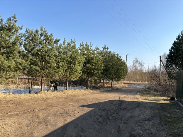 Купить дом на улице Старая Ляча в Ярославской области. Вариант № 31498, 3, площадь -  квм, цена 20000000 рублей