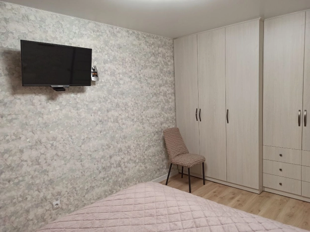 Купить двухкомнатную квартиру на улице Ворошилова в Ижевске. Вариант № 18325, 11, площадь -  квм, цена 5600000 рублей