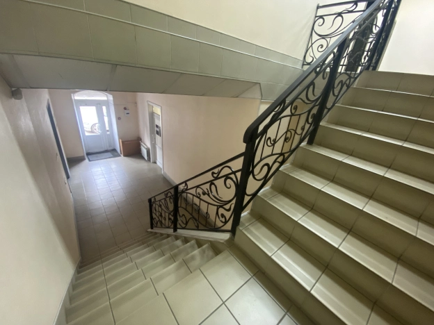 Купить коммерческую недвижимость в Бийске. Вариант № 7588835, 2, площадь - квм, цена 54000000 рублей