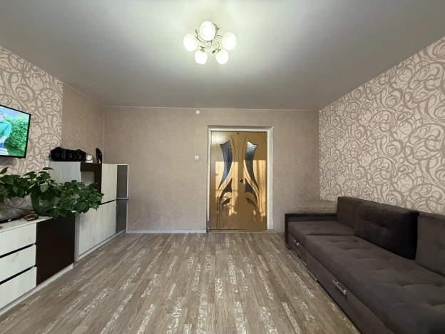 Купить трехкомнатную квартиру в Микрорайоне Лимончики, Ковров в Коврове. Вариант № 7552683, 10, площадь -  квм, цена 2570000 рублей