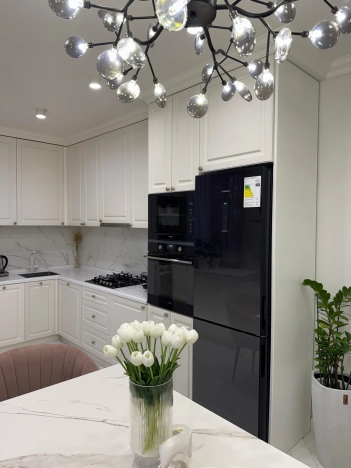 Купить трехкомнатную квартиру в Ростовской области. Вариант № 3265596, 5, площадь -  квм, цена 12500000 рублей