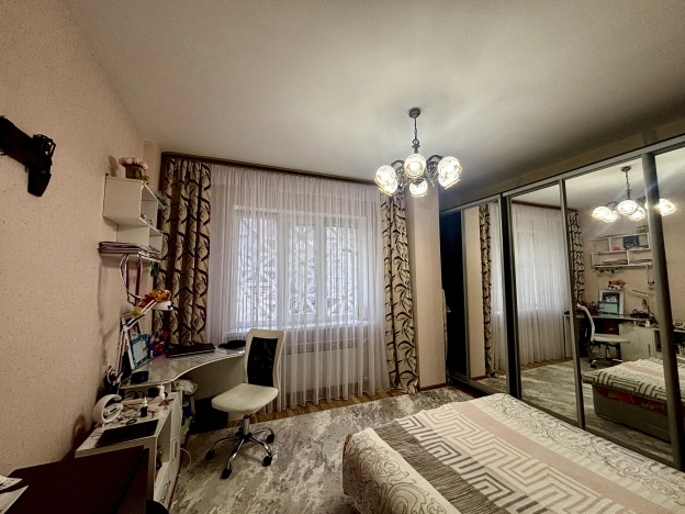 Купить квартиру на улице Чапаева в Белгороде. Вариант № 9031858, 0, площадь -  квм, цена 6300000 рублей