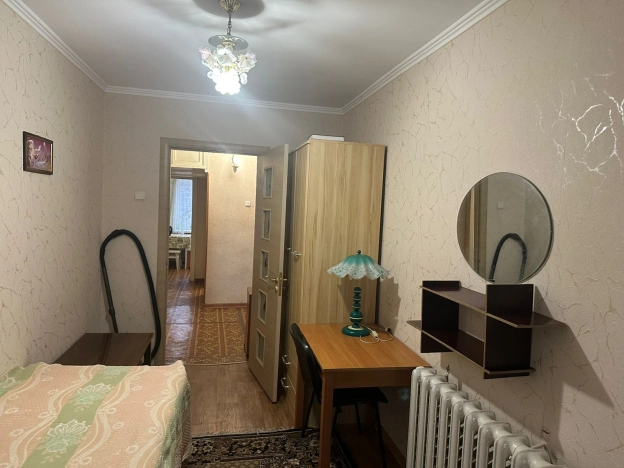 Купить трехкомнатную квартиру на улице Жуковского в Симферополе. Вариант № 5457297, 25, площадь - квм, цена 8700000 рублей