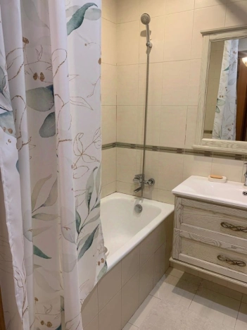 Купить квартиру в Москве. Вариант № 9323090, 5, площадь -  квм, цена 19650000 рублей