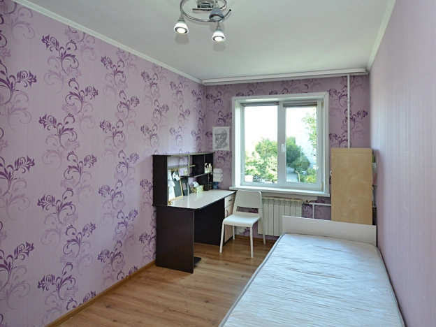 Купить четырехкомнатную квартиру в Новосибирской области. Вариант № 3881281, 20, площадь -  квм, цена 7500000 рублей