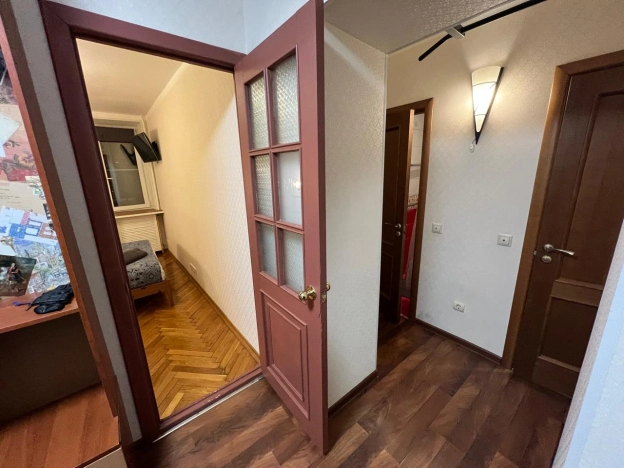 Купить квартиру в Москве. Вариант № 10419760, 21, площадь -  квм, цена 27200000 рублей