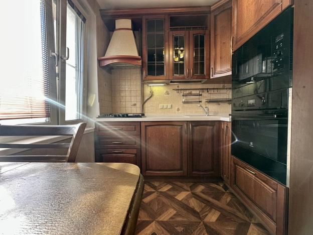 Купить трехкомнатную квартиру на улице Ленинский проспект в Москве. Вариант № 9449811, 6, площадь -  квм, цена 10500000 рублей