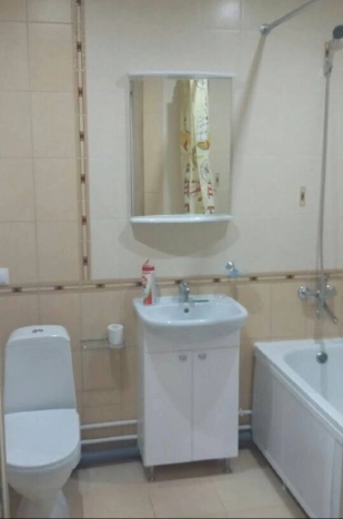 Снять квартиру в Тобольске. Вариант № 10329250, 14, площадь -  квм, цена 35000 рублей