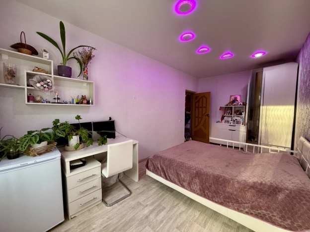 Купить трехкомнатную квартиру в Микрорайоне Лимончики, Ковров в Коврове. Вариант № 7552683, 17, площадь -  квм, цена 2570000 рублей