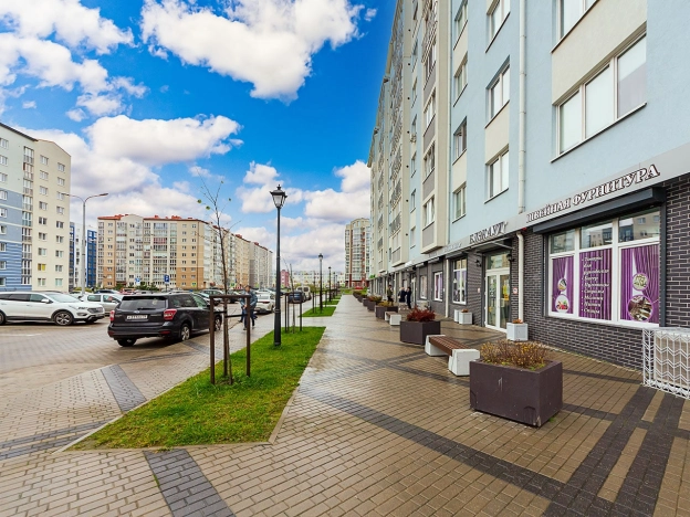 Купить трехкомнатную квартиру на улице Барклая де Толли в Калининграде. Вариант № 2258, 16, площадь -  квм, цена 11999999 рублей