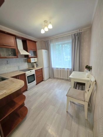 Купить однокомнатную квартиру в Южно-Сахалинске. Вариант № 699837, 9, площадь -  квм, цена 7600000 рублей