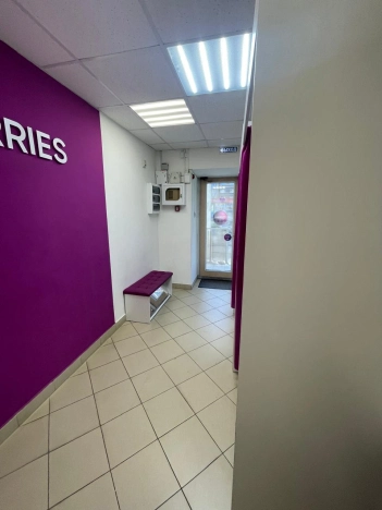 Купить коммерческую недвижимость в Стерлитамаке. Вариант № 15444, 6, площадь -  квм, цена 9000000 рублей