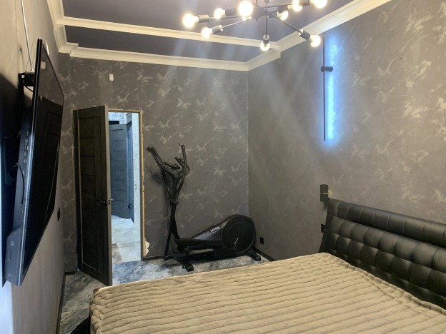 Купить трехкомнатную квартиру в Калуге. Вариант № 16301, 8, площадь -  квм, цена 8400000 рублей