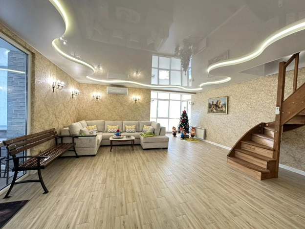 Купить квартиру на улице Маяковского в Республике Крым. Вариант № 44084, 2, площадь - квм, цена 23800000 рублей