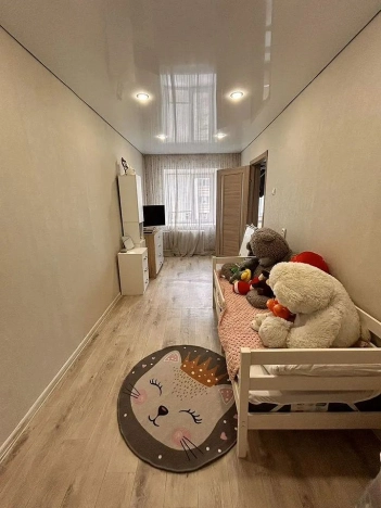 Купить квартиру в Тобольске. Вариант № 9857664, 5, площадь -  квм, цена 2450000 рублей