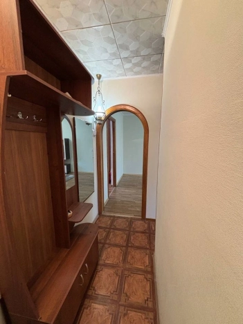 Снять квартиру на улице Адриена Лежена в Новосибирске. Вариант № 9209637, 6, площадь -  квм, цена 32000 рублей