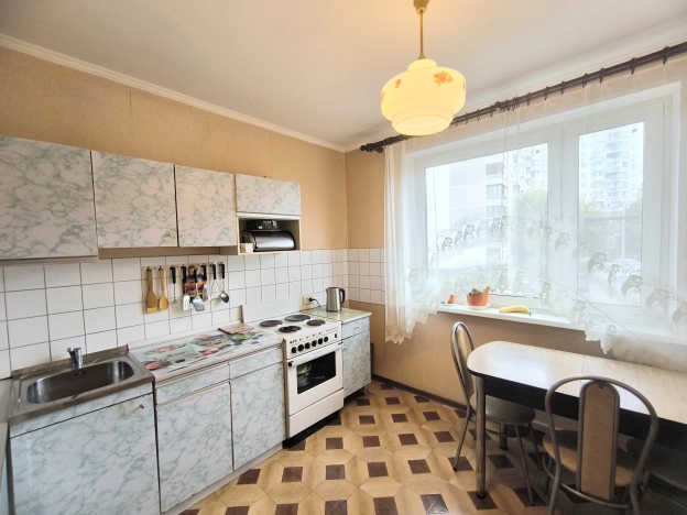 Купить трехкомнатную квартиру в ЮВАО в Москве. Вариант № 2542790, 23, площадь -  квм, цена 15800000 рублей