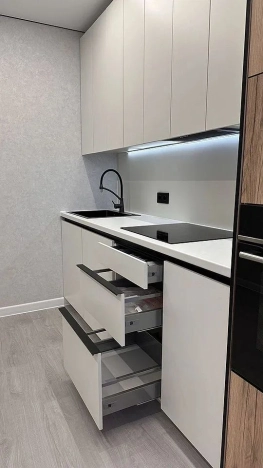 Купить однокомнатную квартиру в Ростовской области. Вариант № 9500131, 7, площадь -  квм, цена 6700000 рублей