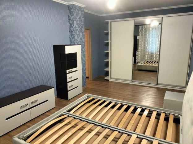 Купить двухкомнатную квартиру в районе Приморский в Санкт-Петербурге. Вариант № 7211591, 5, площадь -  квм, цена 17150000 рублей