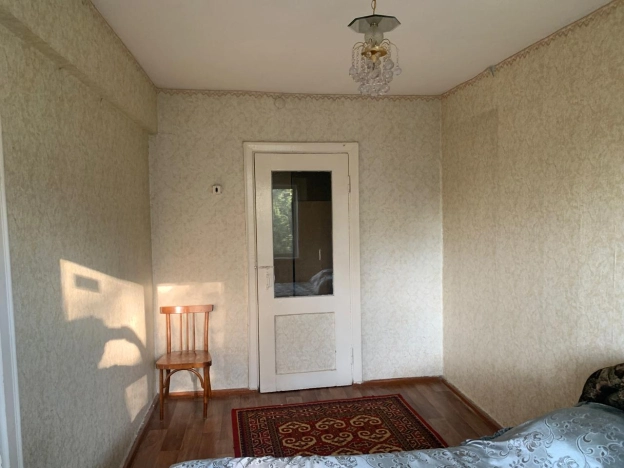 Купить двухкомнатную квартиру на вторичке у метро Золотая нива в Новосибирске. Вариант № 2474850, 13, площадь -  квм, цена 4250000 рублей