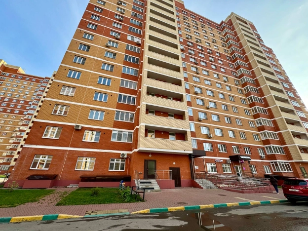 Купить квартиру в Тульской области. Вариант № 8862774, 4, площадь -  квм, цена 6700000 рублей