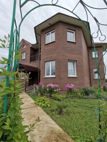 Купить дом в Калуге. Вариант № 2817, 26, площадь -  квм, цена 9300000 рублей