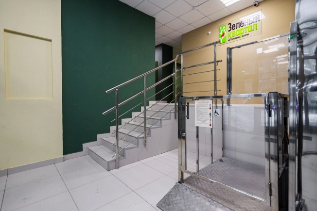 Купить однокомнатную квартиру в районе Московский в Санкт-Петербурге. Вариант № 24209, 16, площадь -  квм, цена 8300000 рублей