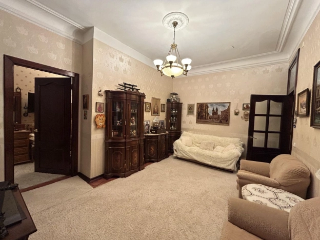 Купить пятикомнатную квартиру в Санкт-Петербурге. Вариант № 36861, 8, площадь -  квм, цена 34800000 рублей