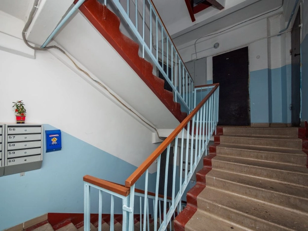 Купить квартиру в Омске. Вариант № 10205445, 17, площадь -  квм, цена 5460000 рублей