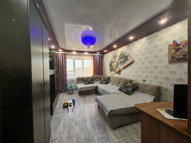 Купить трехкомнатную квартиру на улице Железнодорожная в Тюменской области. Вариант № 30033, 16, площадь -  квм, цена 5650000 рублей