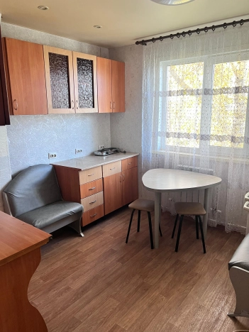 Купить трехкомнатную квартиру на улице Жилмассив в Новосибирской области. Вариант № 9436202, 11, площадь -  квм, цена 3500000 рублей