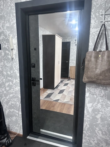 Купить трехкомнатную квартиру в Приморском крае. Вариант № 8099665, 19, площадь -  квм, цена 8500000 рублей